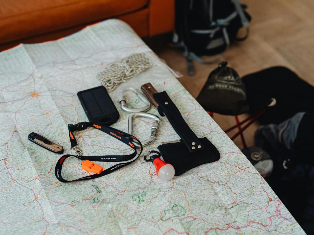 गुंतवणूक की फसवणूक? कसं&nbsp;ओळखाल?